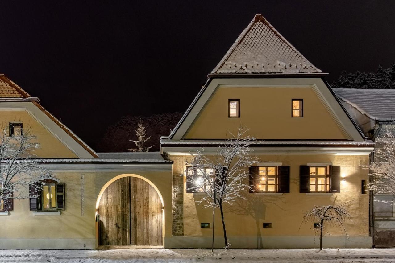 Das Fort Boutique Rîşnov Exteriör bild