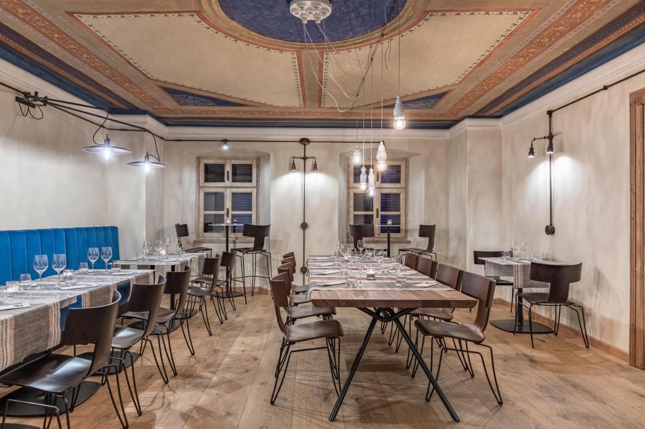 Das Fort Boutique Rîşnov Exteriör bild