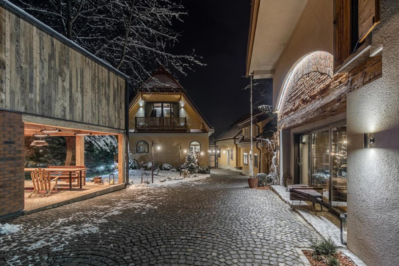 Das Fort Boutique Rîşnov Exteriör bild